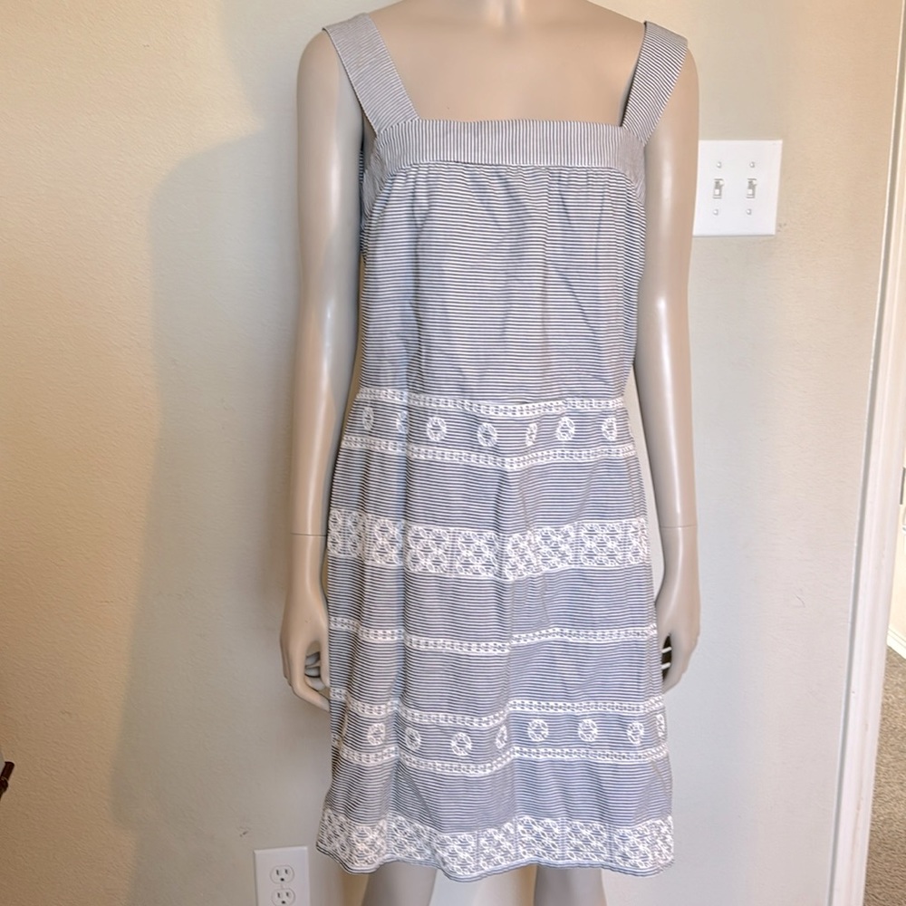 Vineyard Vines stripe eyelet detail tank top sun dress, size 8 women’s